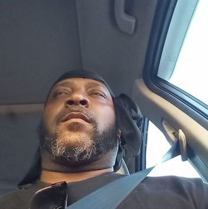 Meet your Posher, Elliott